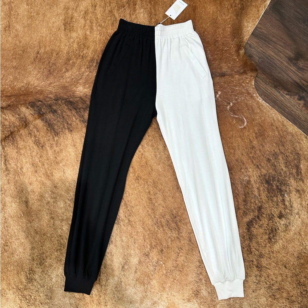 Lovers & Friends / Revolve - Joggers